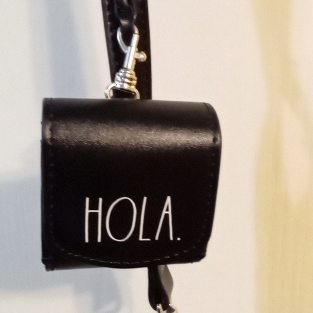 Rae Dunn Crossbody Bag New Black CLEARANCE! FINAL PRICE! - Picture 2 of 8